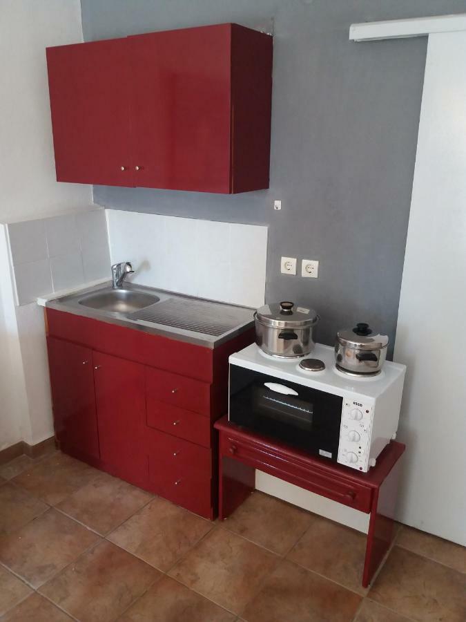 Studio In Garden Poros Town Екстериор снимка
