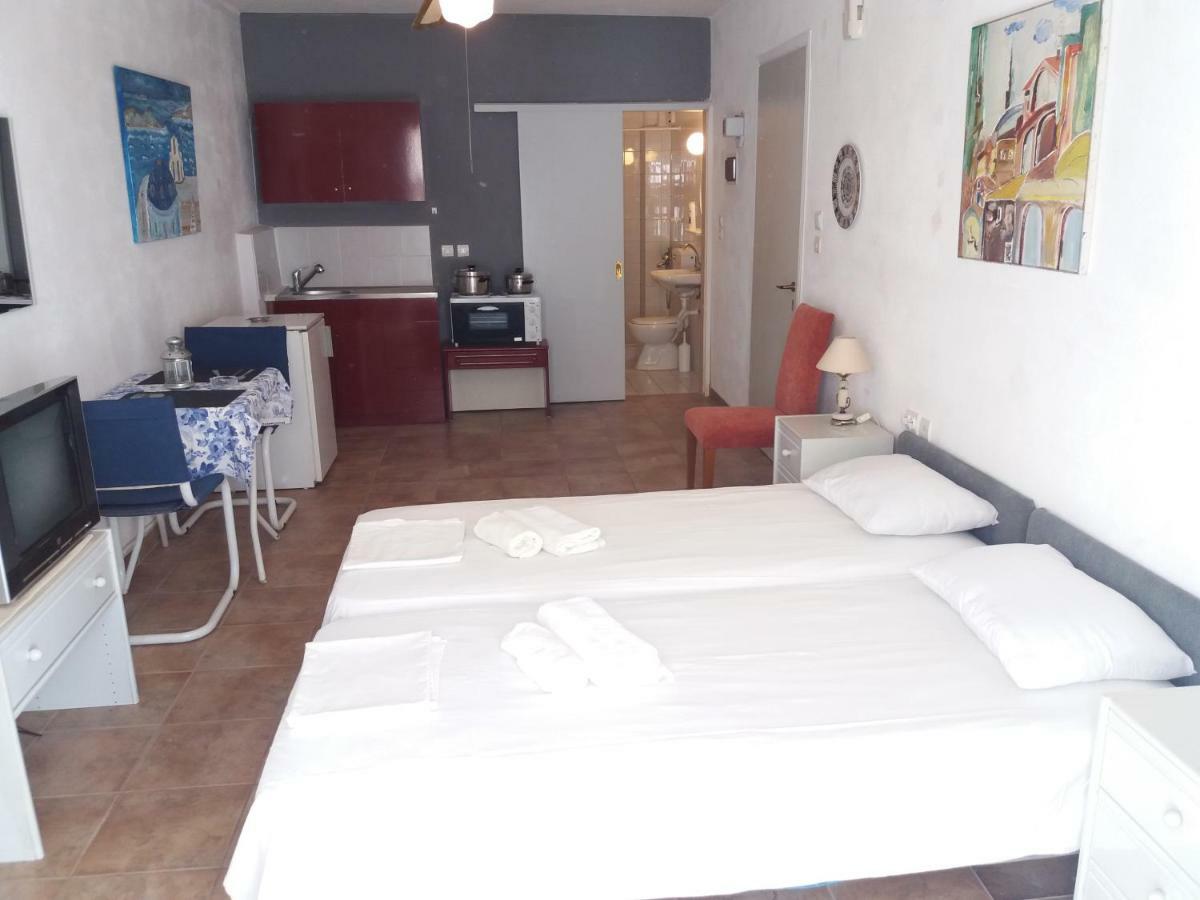 Studio In Garden Poros Town Екстериор снимка
