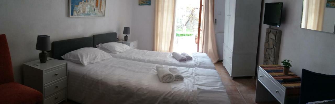 Studio In Garden Poros Town Екстериор снимка